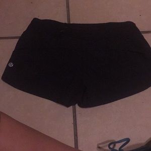 Lululemon shorts size 4